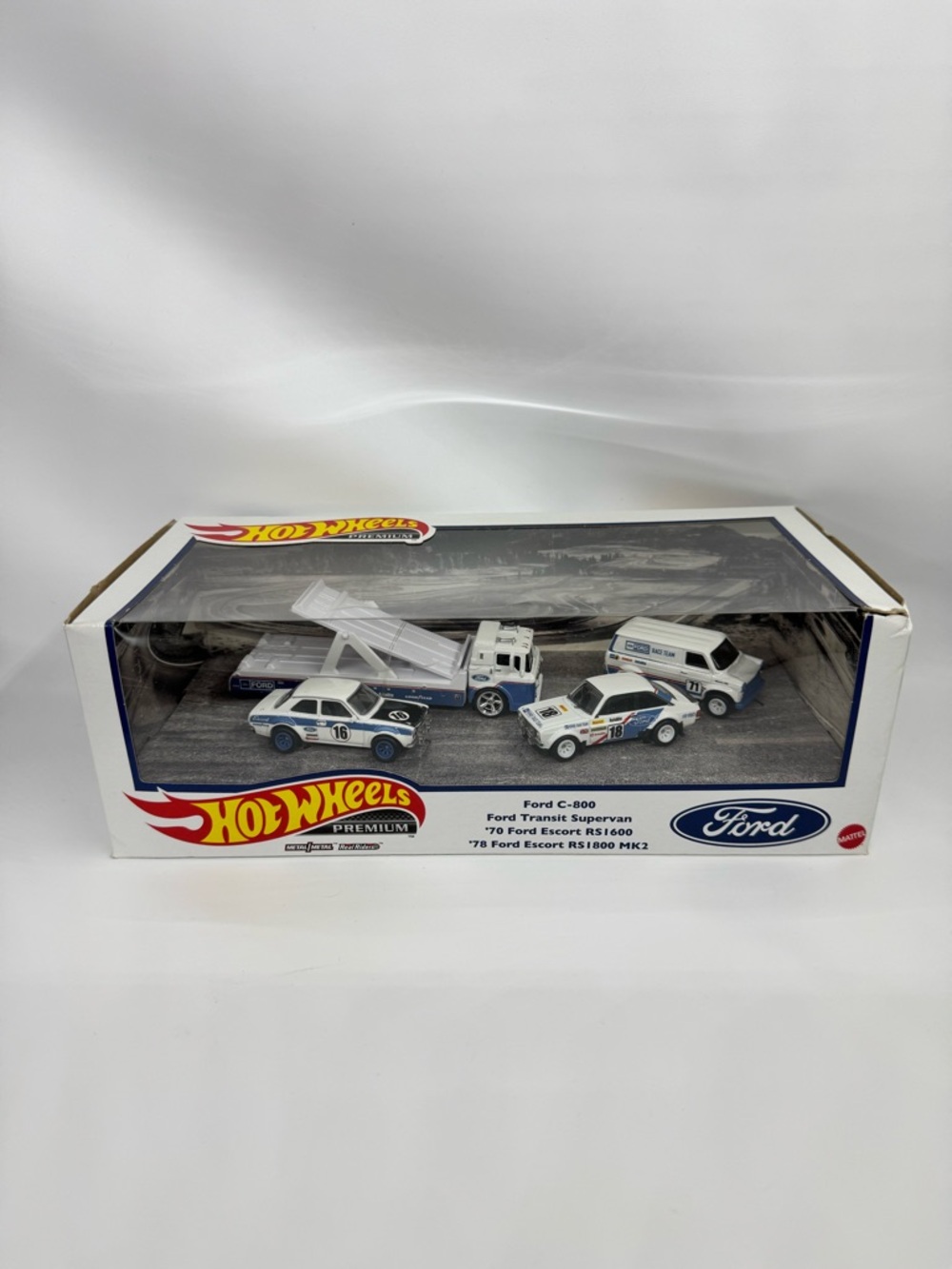 Hot Wheels Premium Ford Diorama set